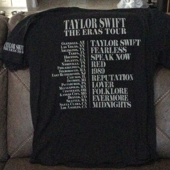 Taylor Swift the Era’s Tour Official merch shirt - Picture 2 of 2